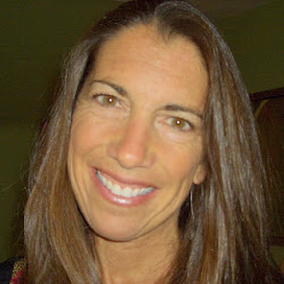 Meet your Posher, Nan - Picture 1 of 1